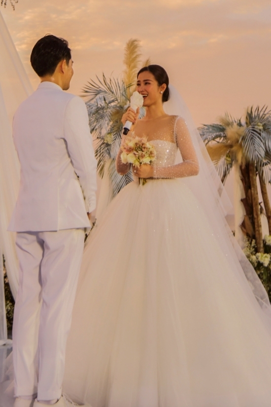 5656dam cuoi dong nhi o phu quoc597a11371573307852r680x0 1745848203309194455882