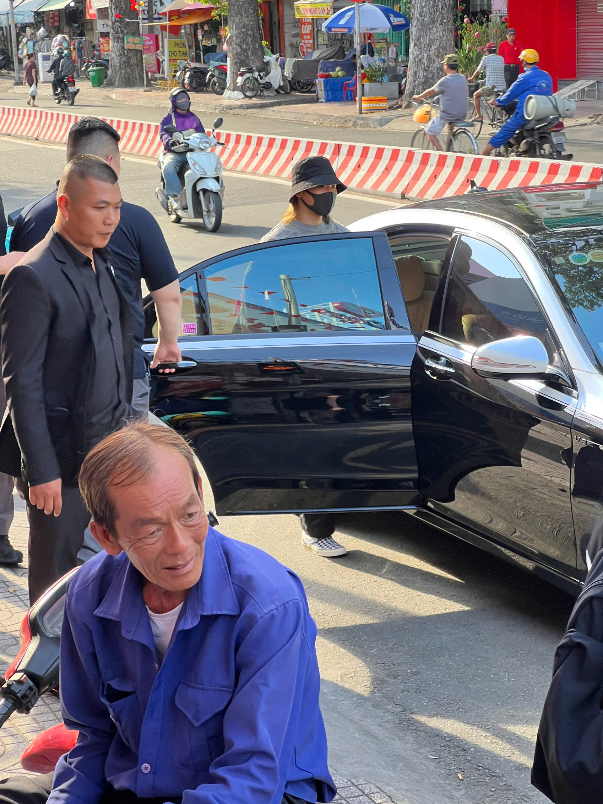 z6562760005014c6c2a26ec93cb7cd5eff87b4ab92ef1a