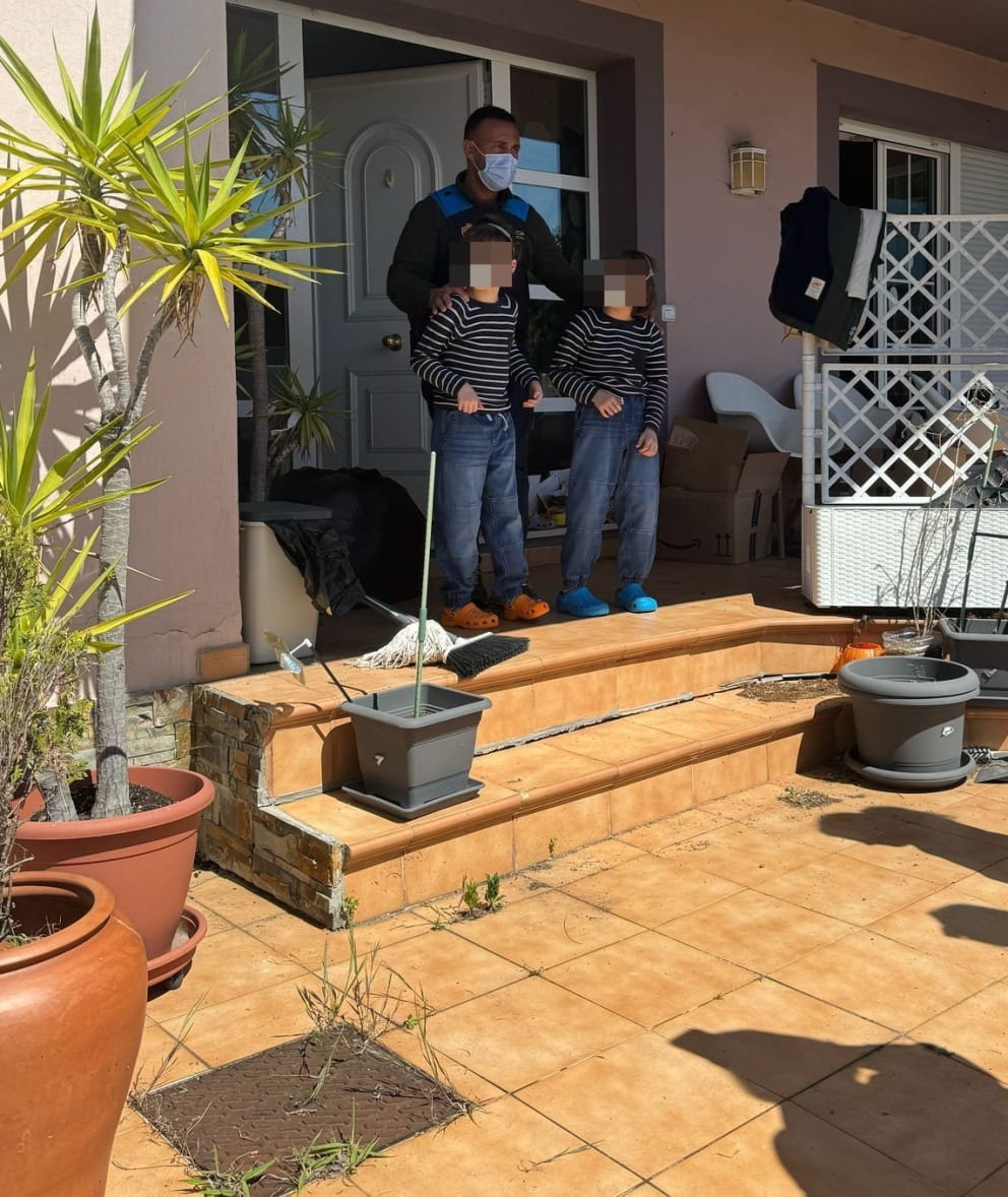 27cf9d82e037373ca8d95e223a33c35b