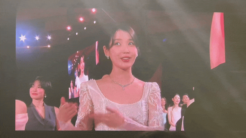 ezgif 8ee0d32fbd8f99