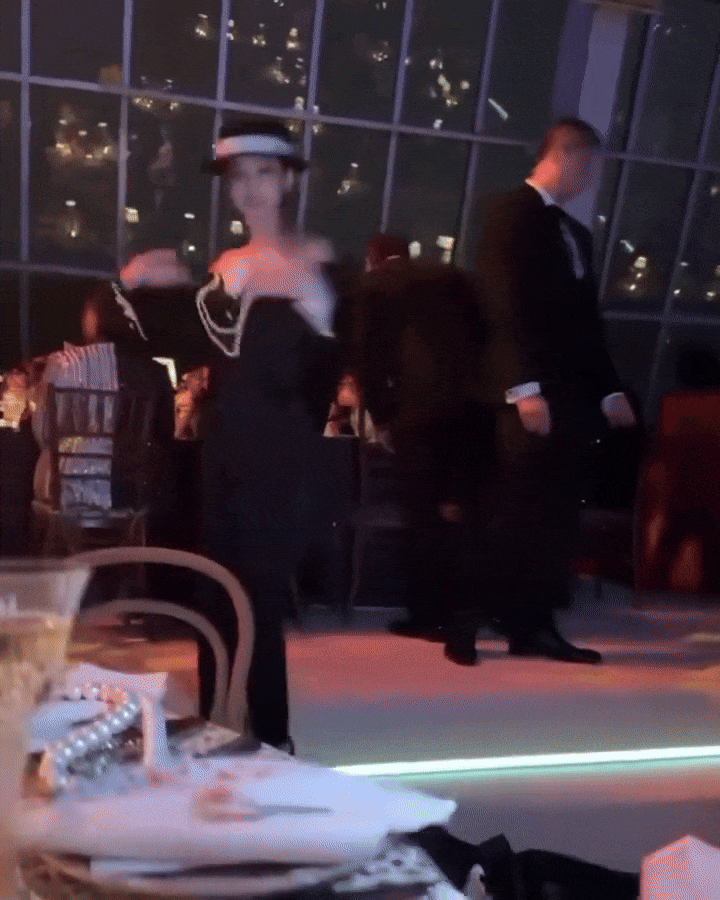 ezgif 55cc8b52f01b15