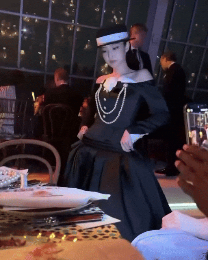 ezgif 5e606dce55e690