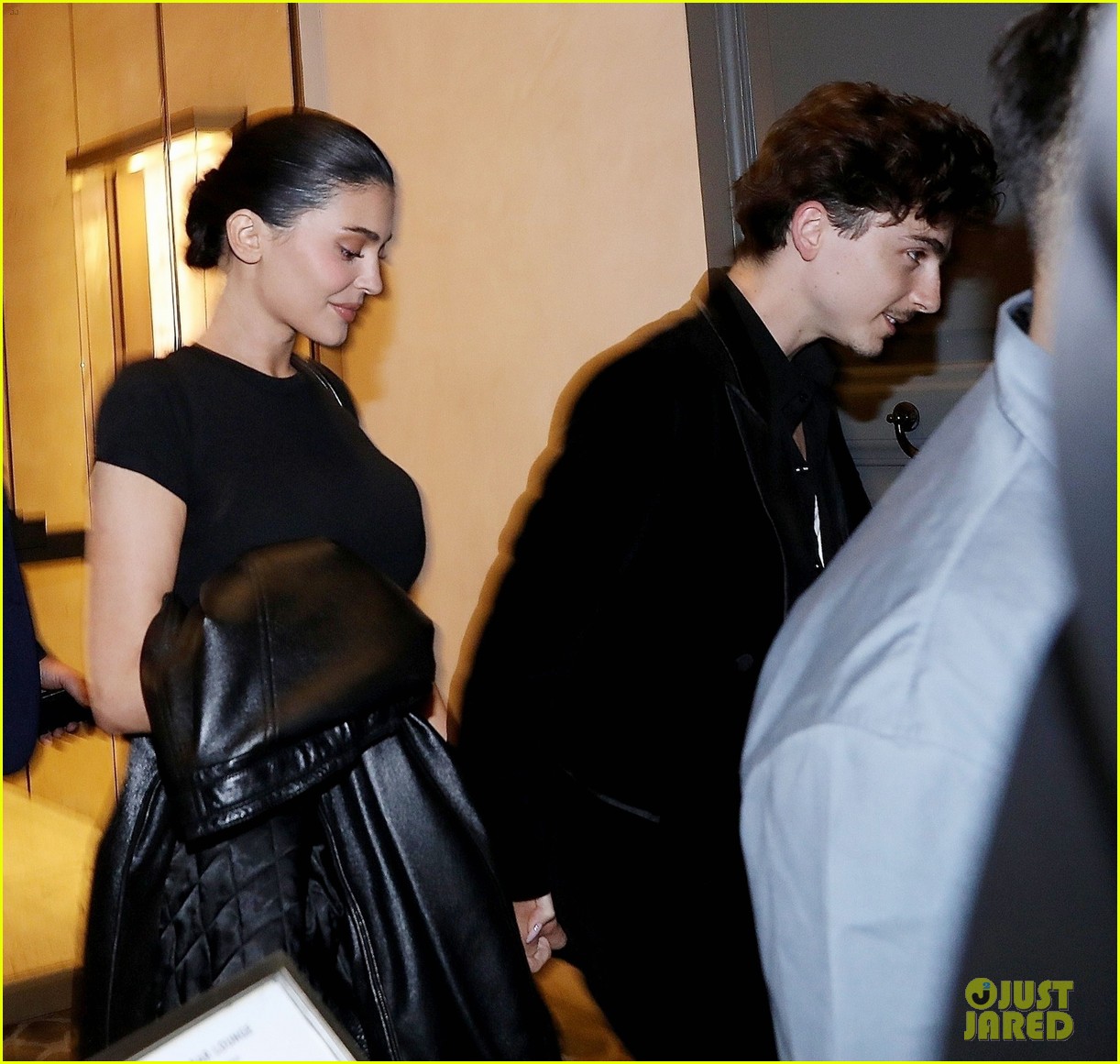 kylie jenner timothee chalamet dinner after red carpet debut 09