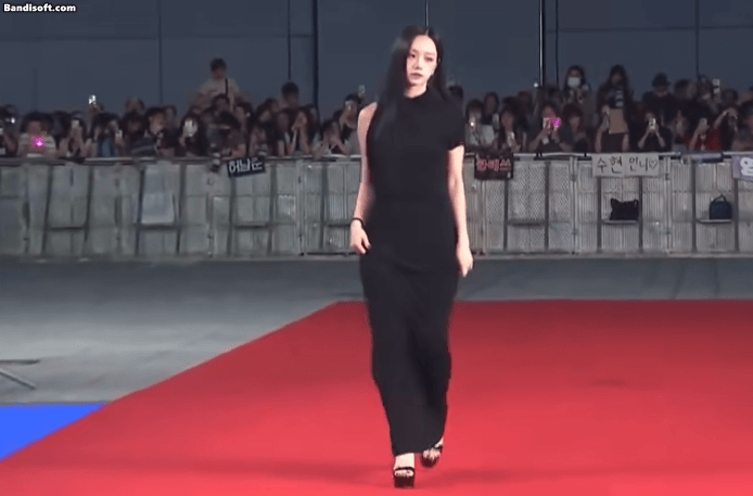 honeycam 2025 07 18 19 03 06