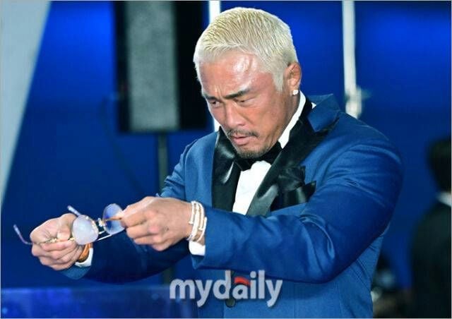 blue dragon series awards red ca