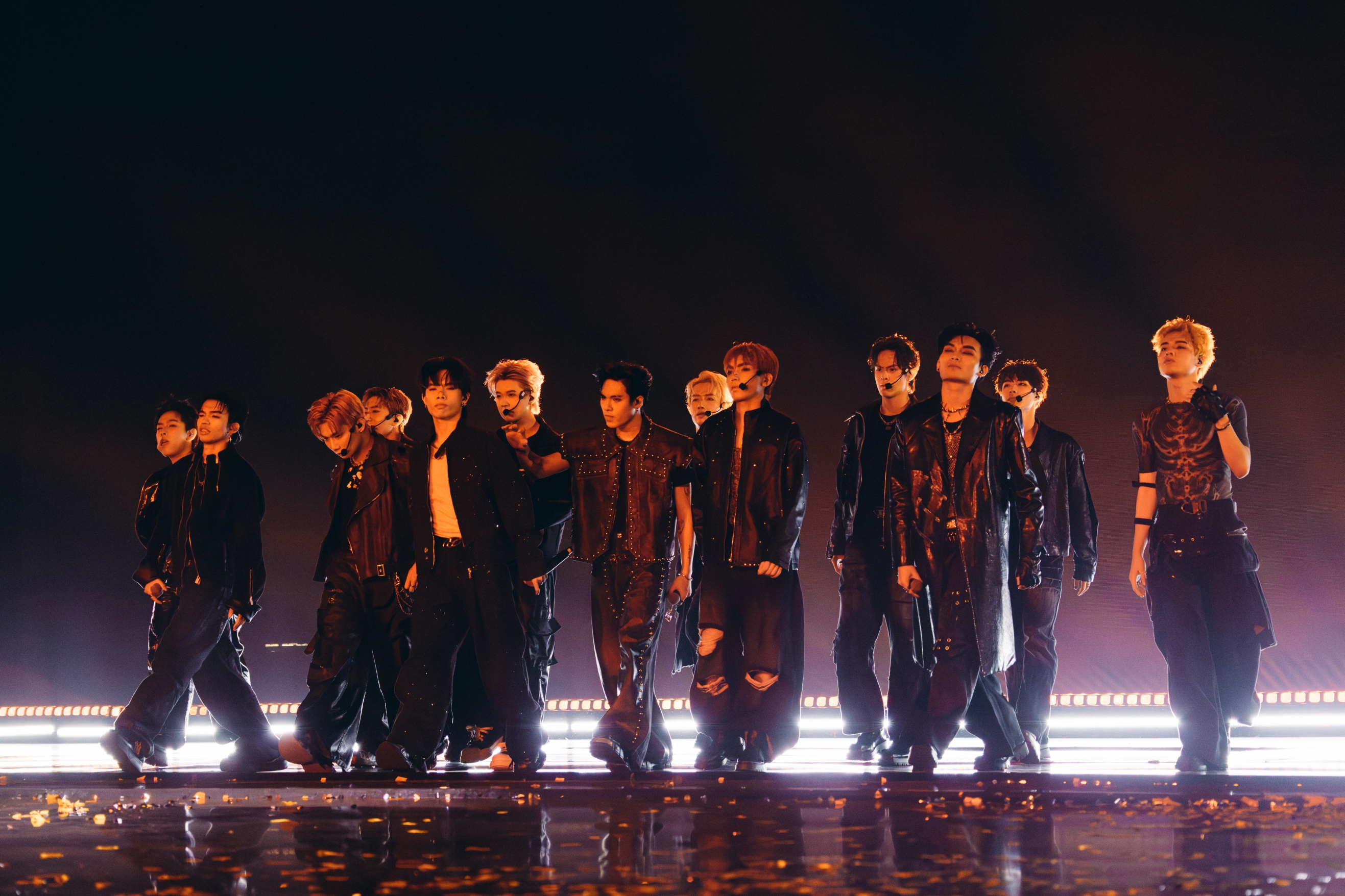 tiet muc thi dau top 13 we lit the show