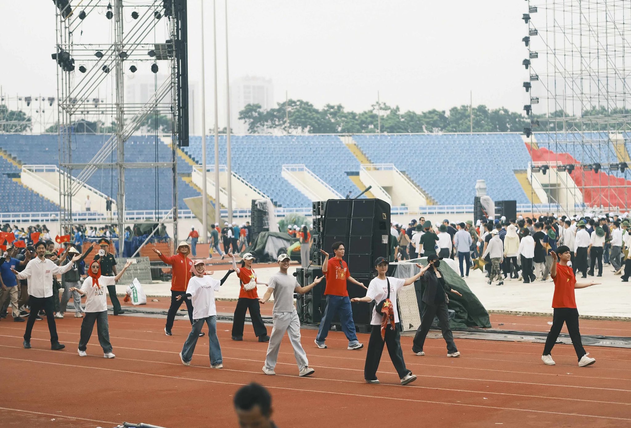 539917372102380025053426625902312150729374868n