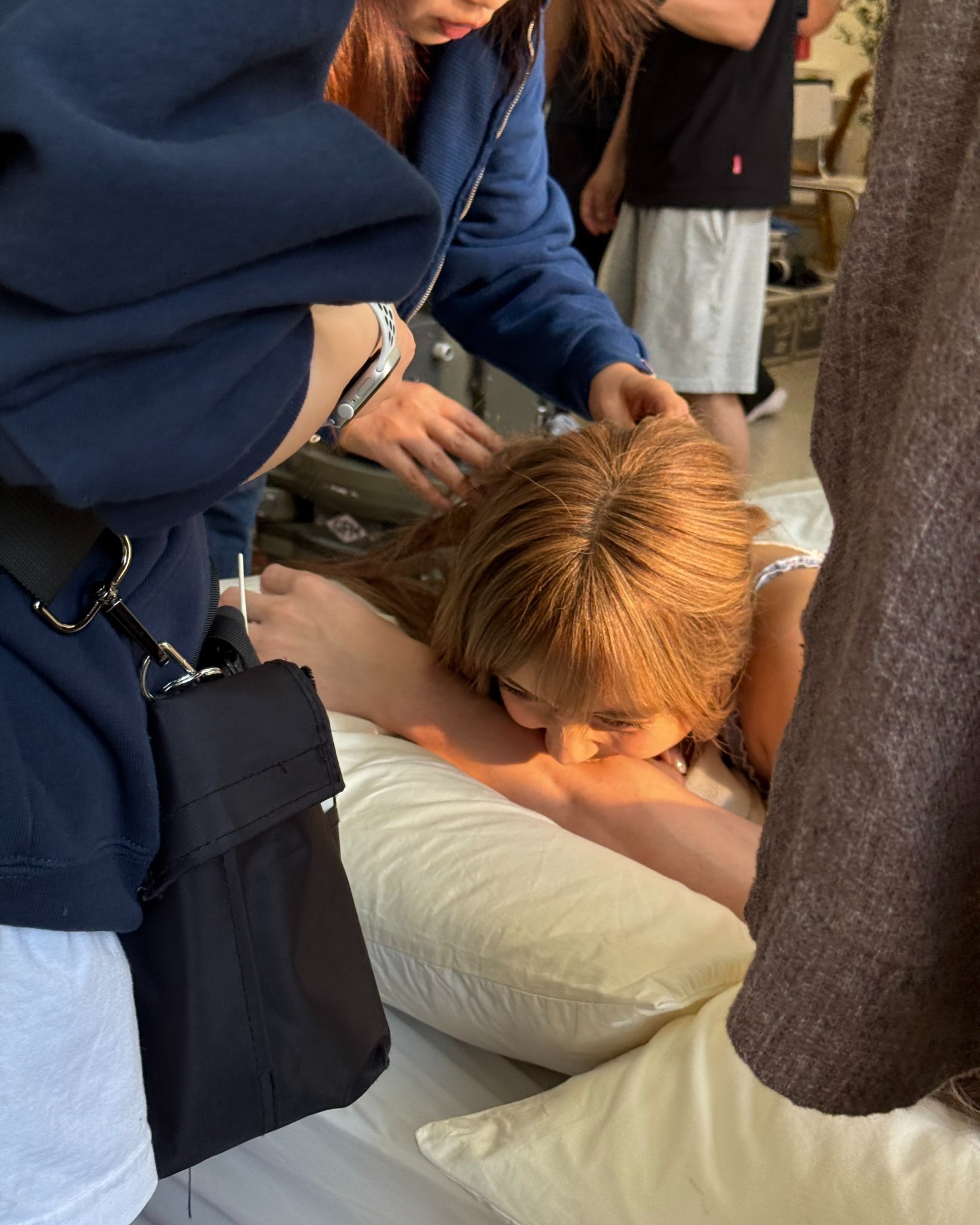 gxhfx7bbwaauior 1754450677382187