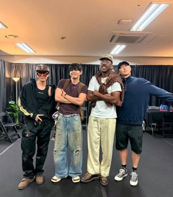 g0zs0ruxcaaweqs 563x640 1