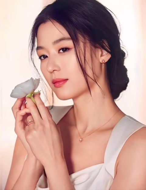 086ac2f981b768e931a6jpg 17463299 1758965000081394057362