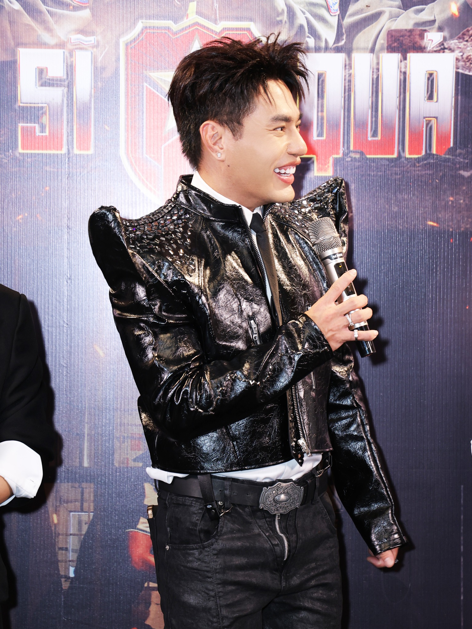 5576319951221416520328856642885815433205777855n