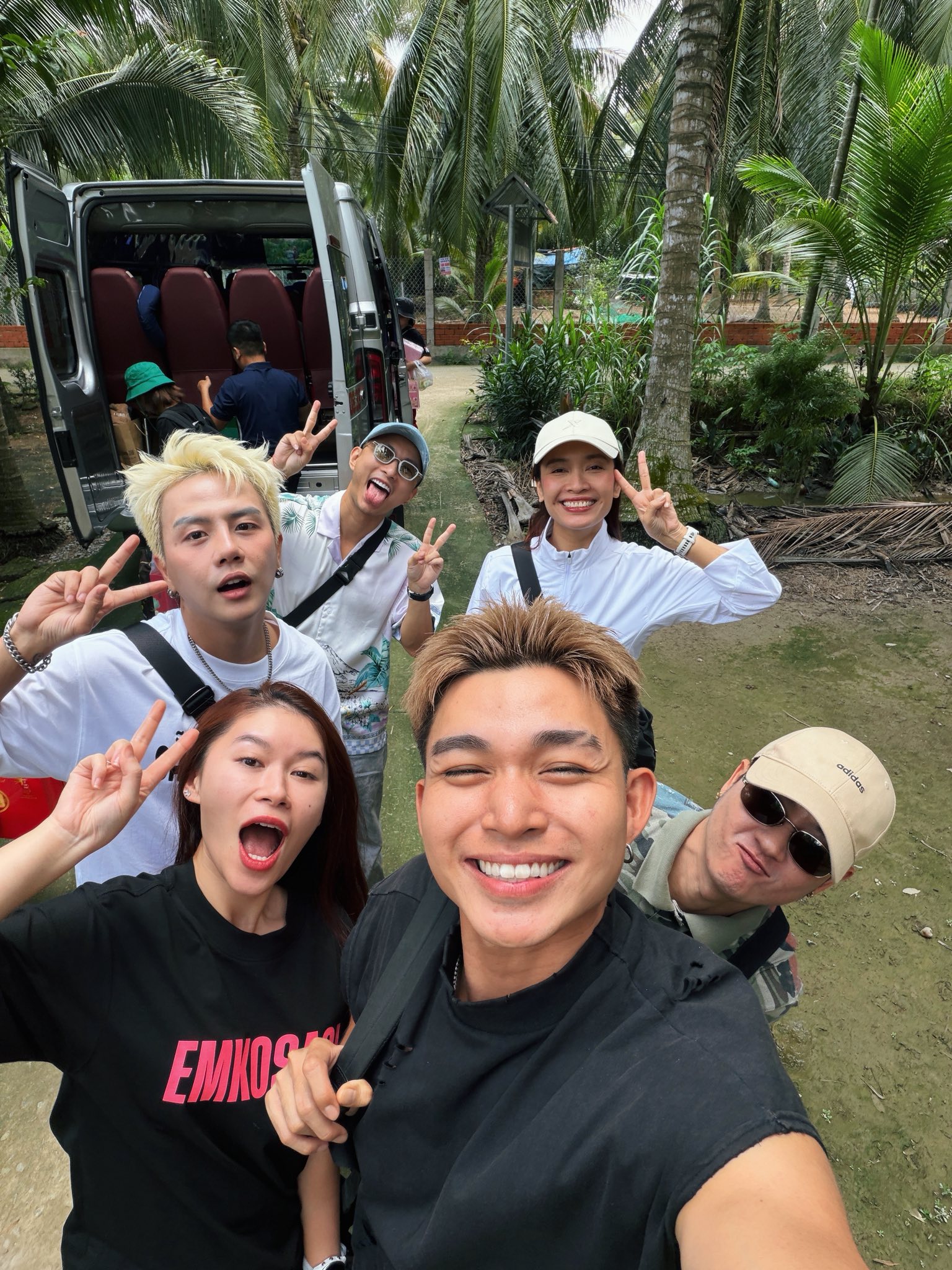 55898902213905599924394014784083741479763455n