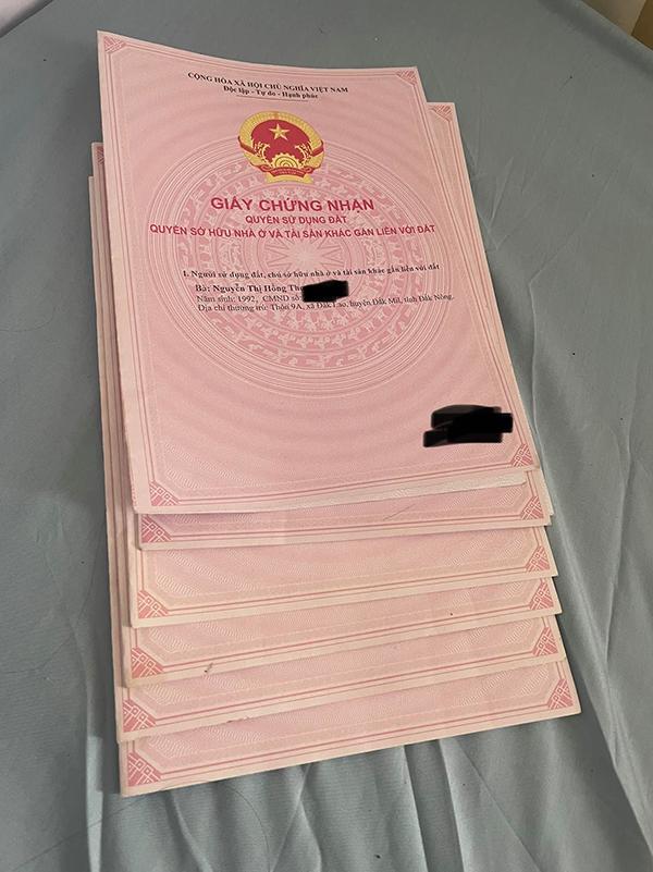 Vừa nhận nút kim cương, Thơ Nguyễn "flex" nhẹ cơ ngơi tiền tỷ "nằm duỗi mà ăn" - Ảnh 2. Vừa nhận nút kim cương, Thơ Nguyễn "flex" nhẹ cơ ngơi tiền tỷ "nằm duỗi mà ăn" - Ảnh 2.