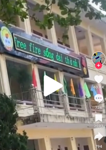 Loạt cổng chào LED bị đổi nội dung "phản cảm", cộng đồng một tựa game mang tiếng xấu - Ảnh 1. Loạt cổng chào LED bị đổi nội dung "phản cảm", cộng đồng một tựa game mang tiếng xấu - Ảnh 1.