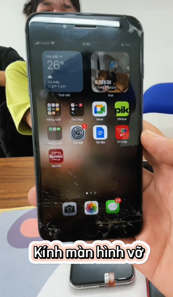 Chơi game bằng thiết bị lạ, nữ game thủ Liên Quân khiến người xem thốt lên: "Ảo thật đấy" - Ảnh 2.