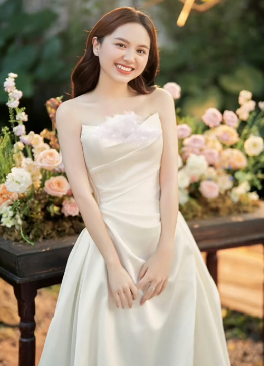 Đặng Thu Hà hé lộ sự thật về chuyện "cưới gấp", lỡ miệng khẳng định: Tình cảm chỉ là "lợi dụng" - Ảnh 9. Đặng Thu Hà hé lộ sự thật về chuyện "cưới gấp", lỡ miệng khẳng định: Tình cảm chỉ là "lợi dụng" - Ảnh 9.