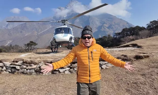 photo-1715327418691 photo-1715327418691