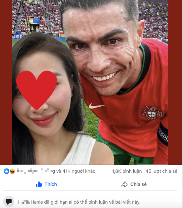 Khoe ảnh với CR7, gái xinh bất ngờ lên xu hướng nhưng vội vàng "quay xe"- Ảnh 1. Khoe ảnh với CR7, gái xinh bất ngờ lên xu hướng nhưng vội vàng "quay xe"- Ảnh 1.