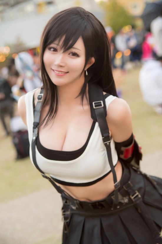 Bất ngờ với phiên bản Tifa đời thực, gợi cảm hơn cả bước ra từ trong game, fan chấm điểm 10/10- Ảnh 7. Bất ngờ với phiên bản Tifa đời thực, gợi cảm hơn cả bước ra từ trong game, fan chấm điểm 10/10- Ảnh 7.