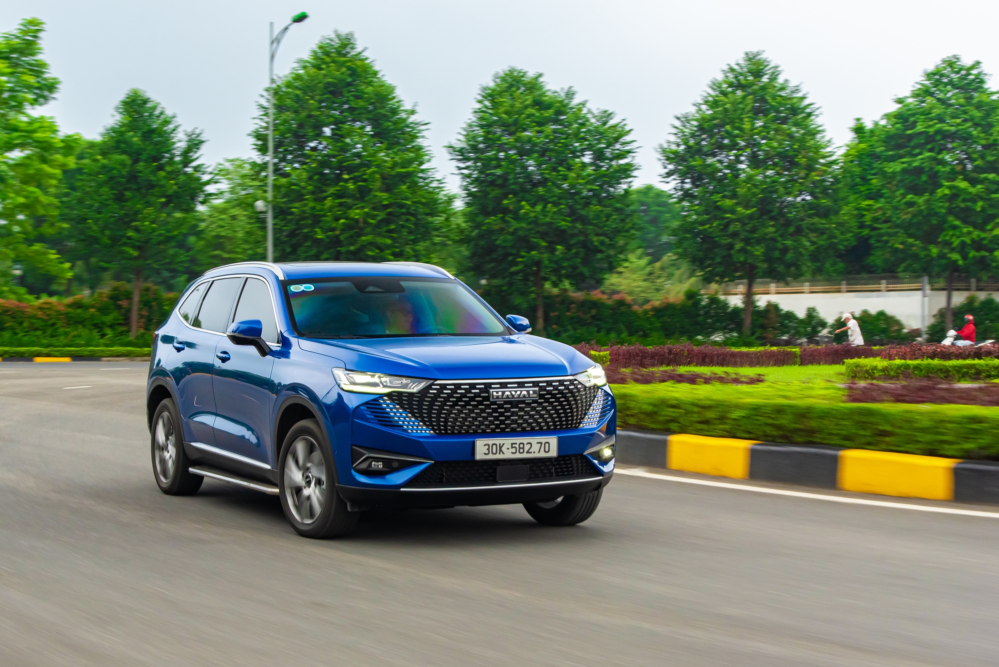 Đánh giá Haval H6 Hybrid: Chiếc xe 3 tốt nhưng cần thêm thời gian để thuyết phục người Việt - Ảnh 16. Đánh giá Haval H6 Hybrid: Chiếc xe 3 tốt nhưng cần thêm thời gian để thuyết phục người Việt - Ảnh 16.