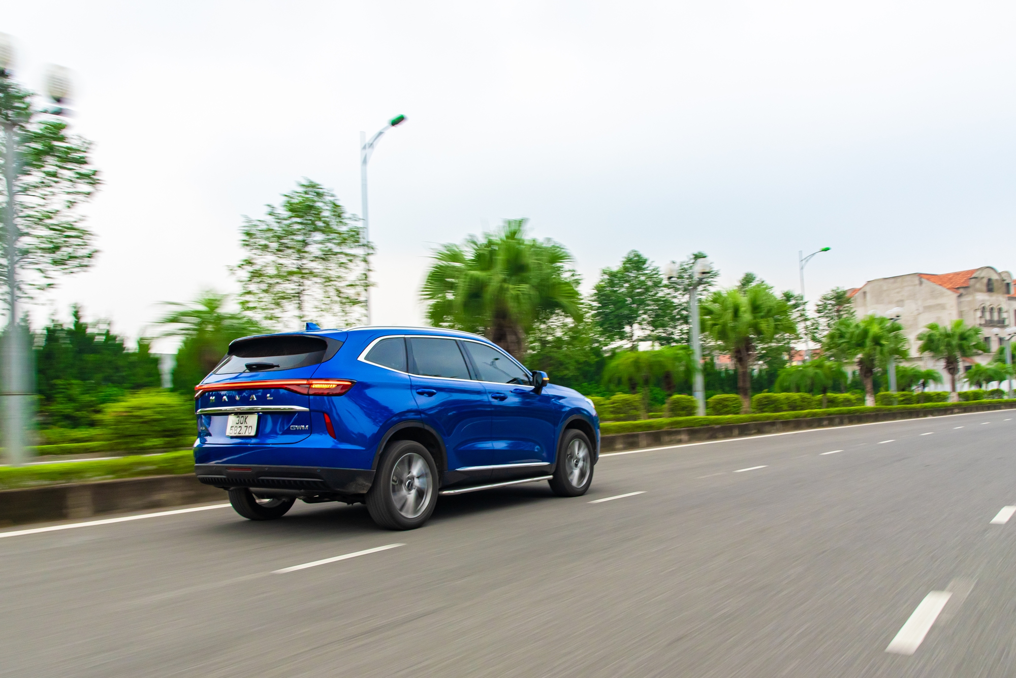 Đánh giá Haval H6 Hybrid: Chiếc xe 3 tốt nhưng cần thêm thời gian để thuyết phục người Việt - Ảnh 18. Đánh giá Haval H6 Hybrid: Chiếc xe 3 tốt nhưng cần thêm thời gian để thuyết phục người Việt - Ảnh 18.