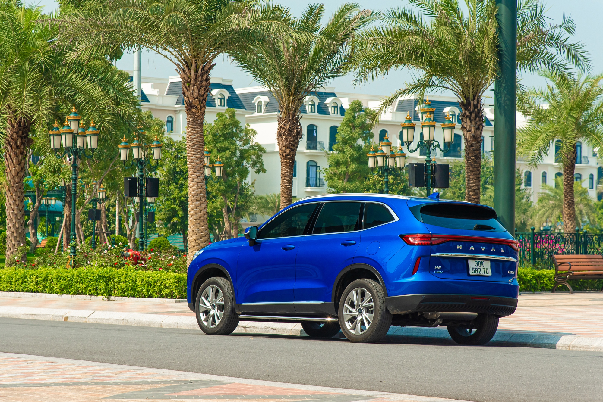 Đánh giá Haval H6 Hybrid: Chiếc xe 3 tốt nhưng cần thêm thời gian để thuyết phục người Việt - Ảnh 5. Đánh giá Haval H6 Hybrid: Chiếc xe 3 tốt nhưng cần thêm thời gian để thuyết phục người Việt - Ảnh 5.