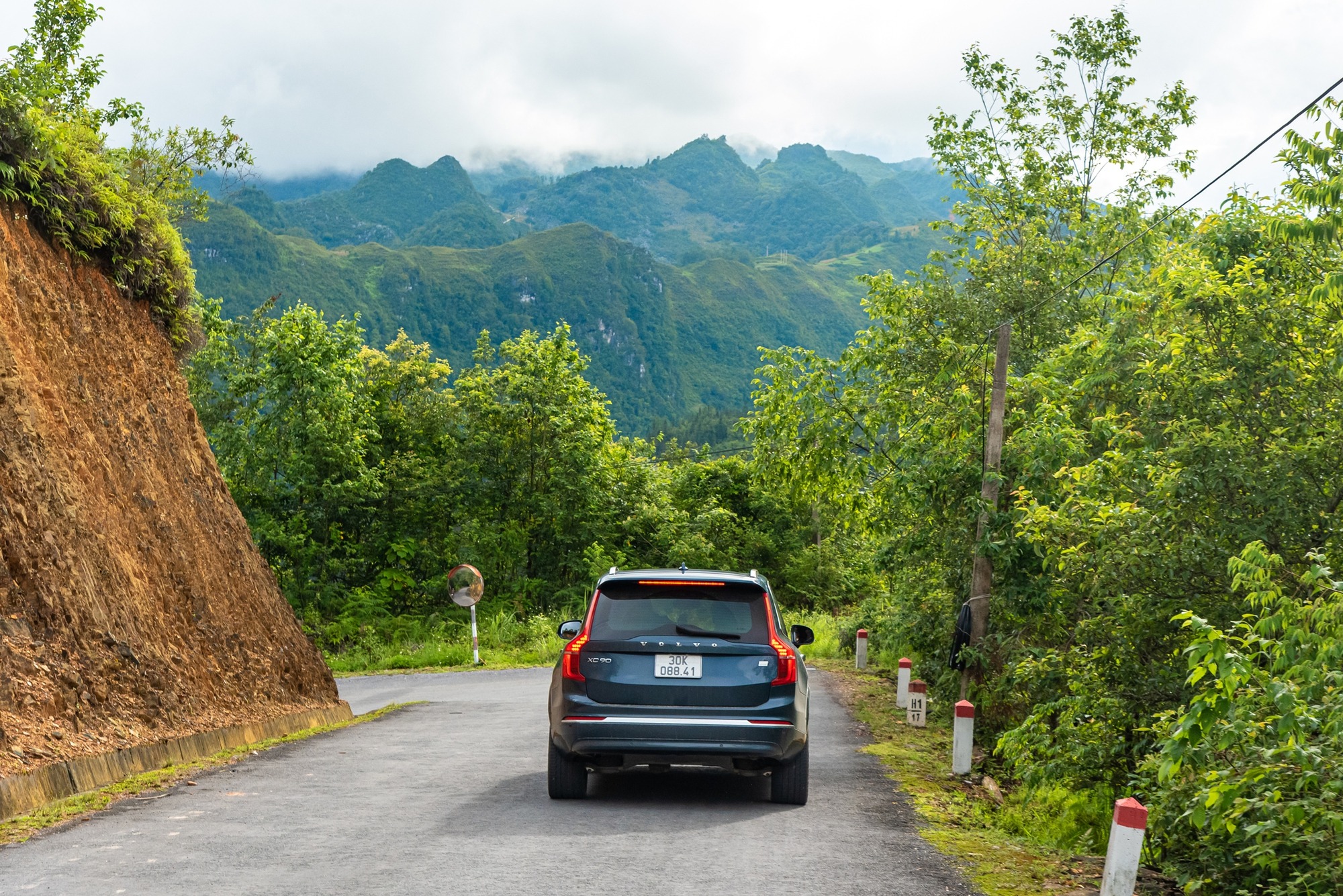 Volvo XC90 - Mẫu xe thấu hiểu nhu cầu của các gia đình - Ảnh 4. Volvo XC90 - Mẫu xe thấu hiểu nhu cầu của các gia đình - Ảnh 4.