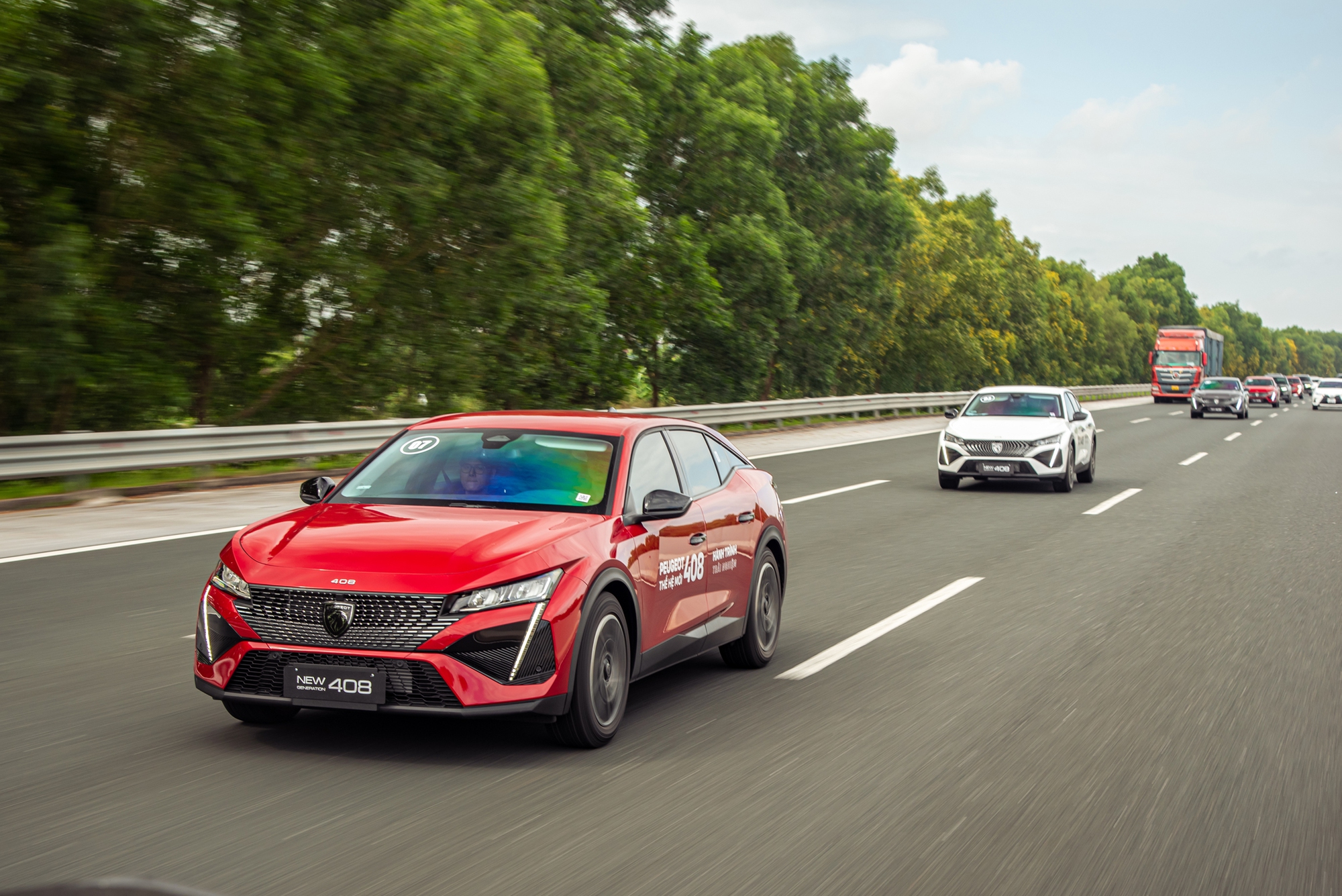 3 ngày trải nghiệm Peugeot 408: Lái hay, hợp gu người thích khác biệt - Ảnh 16. 3 ngày trải nghiệm Peugeot 408: Lái hay, hợp gu người thích khác biệt - Ảnh 16.