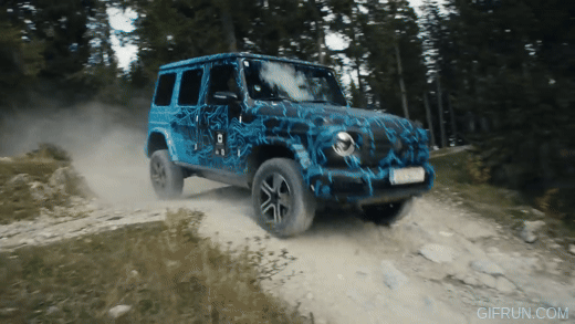 CEO Mercedes mang EQG đi off-road, thử công nghệ quay 360 độ - Ảnh 1. CEO Mercedes mang EQG đi off-road, thử công nghệ quay 360 độ - Ảnh 1.