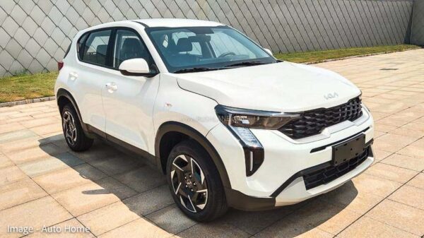 Kia Sonet 2024 chốt ra mắt giữa tháng này: Dự kiến thêm ADAS như Sportage, thêm lấn át Toyota Raize - Ảnh 1.