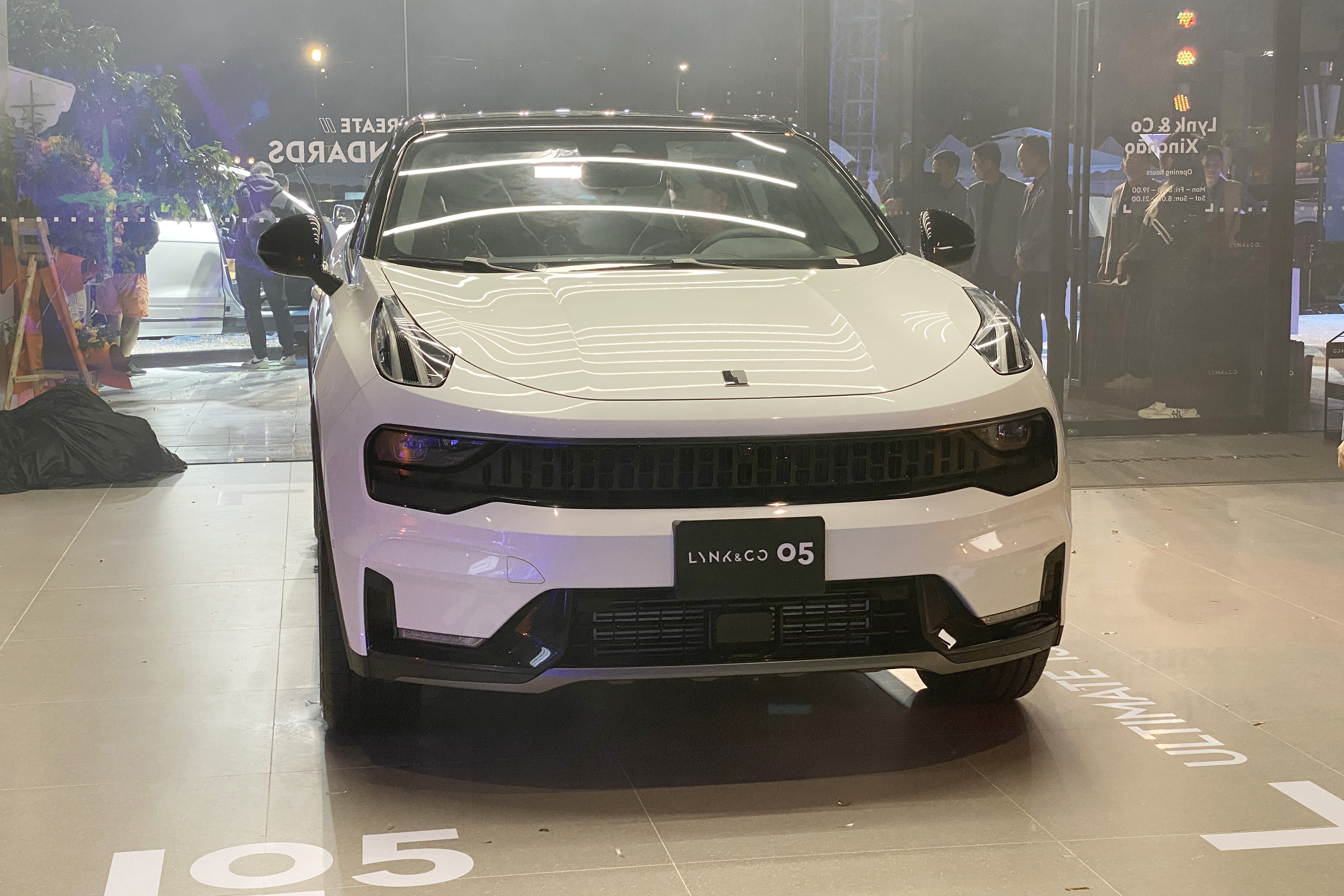 Ảnh thực tế Lynk & Co 05 - Ảnh 1. Ảnh thực tế Lynk & Co 05 - Ảnh 1.