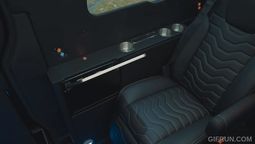 Mercedes-Benz Sprinter VIP-Class siêu sang, giá ngang Bentley Flying Spur nhưng đủ cho 9 người ngồi - Ảnh 9. Mercedes-Benz Sprinter VIP-Class siêu sang, giá ngang Bentley Flying Spur nhưng đủ cho 9 người ngồi - Ảnh 9.