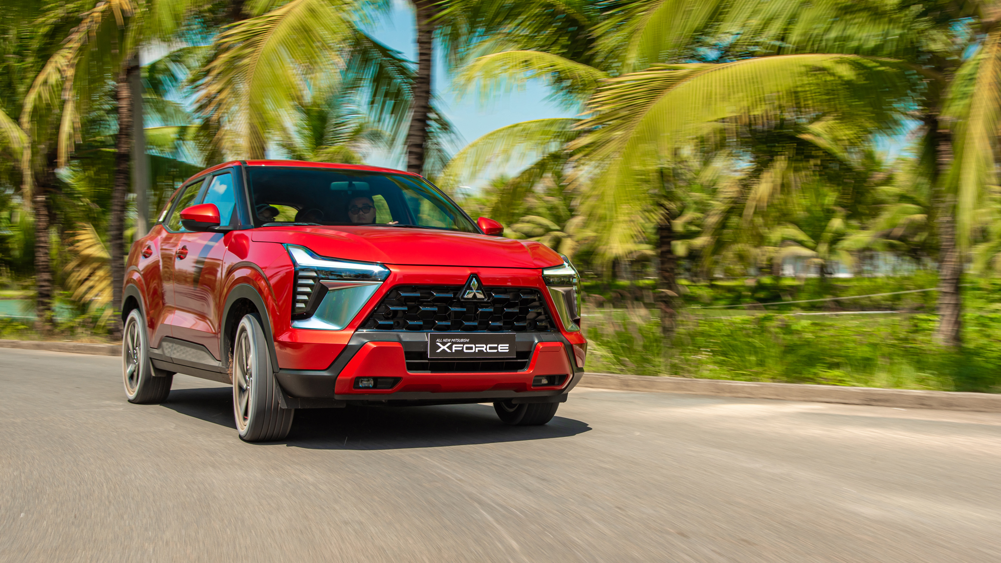 Tôi lái thử Mitsubishi Xforce qua 6 bài test: ‘Vừa miếng’ với cả người mua xe lần đầu - Ảnh 2. Tôi lái thử Mitsubishi Xforce qua 6 bài test: ‘Vừa miếng’ với cả người mua xe lần đầu - Ảnh 2.