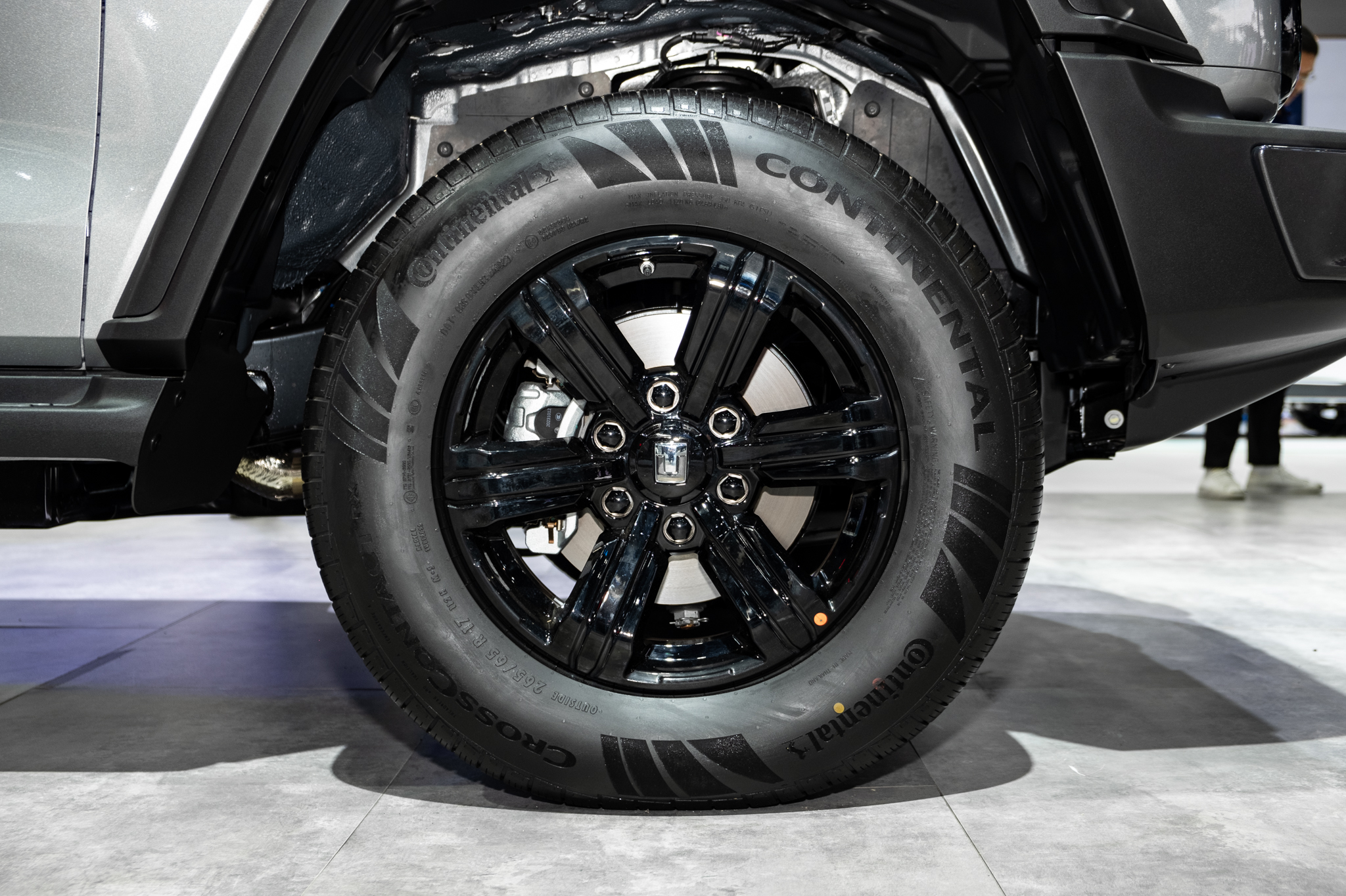 Đây là lý do vì sao GWM Tank 300 có giá dự kiến hơn 1 tỷ tại Việt Nam: Nhiều trang bị off-road như Land Rover, máy hybrid 2.0L, hộp số 9 cấp - Ảnh 4. Đây là lý do vì sao GWM Tank 300 có giá dự kiến hơn 1 tỷ tại Việt Nam: Nhiều trang bị off-road như Land Rover, máy hybrid 2.0L, hộp số 9 cấp - Ảnh 4.