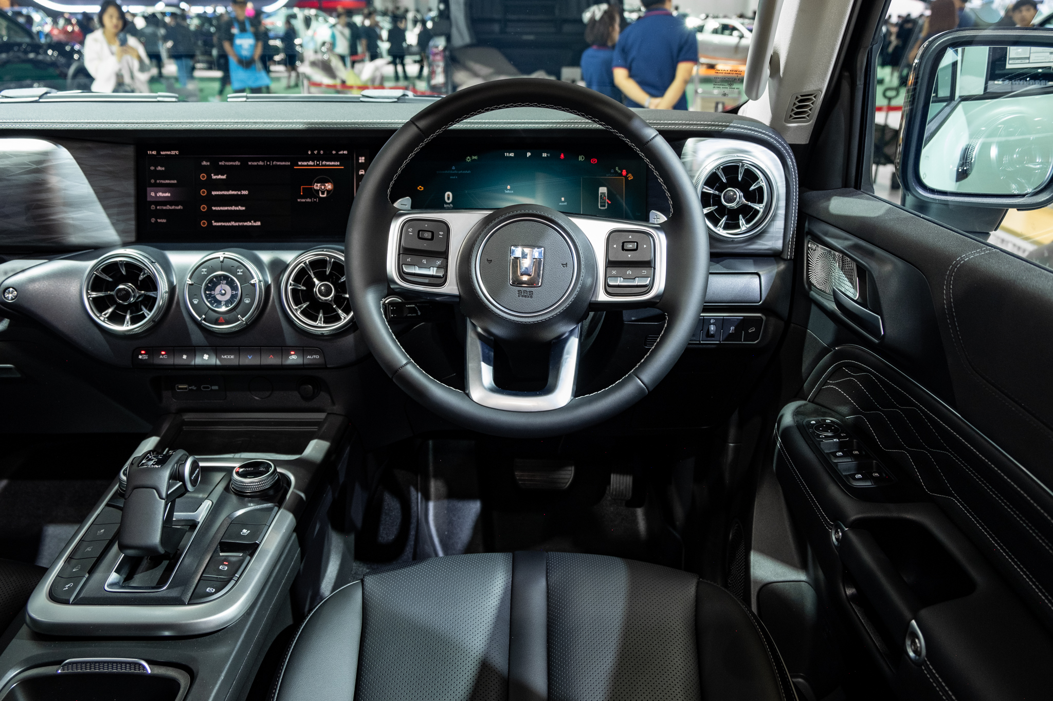 Đây là lý do vì sao GWM Tank 300 có giá dự kiến hơn 1 tỷ tại Việt Nam: Nhiều trang bị off-road như Land Rover, máy hybrid 2.0L, hộp số 9 cấp - Ảnh 11. Đây là lý do vì sao GWM Tank 300 có giá dự kiến hơn 1 tỷ tại Việt Nam: Nhiều trang bị off-road như Land Rover, máy hybrid 2.0L, hộp số 9 cấp - Ảnh 11.