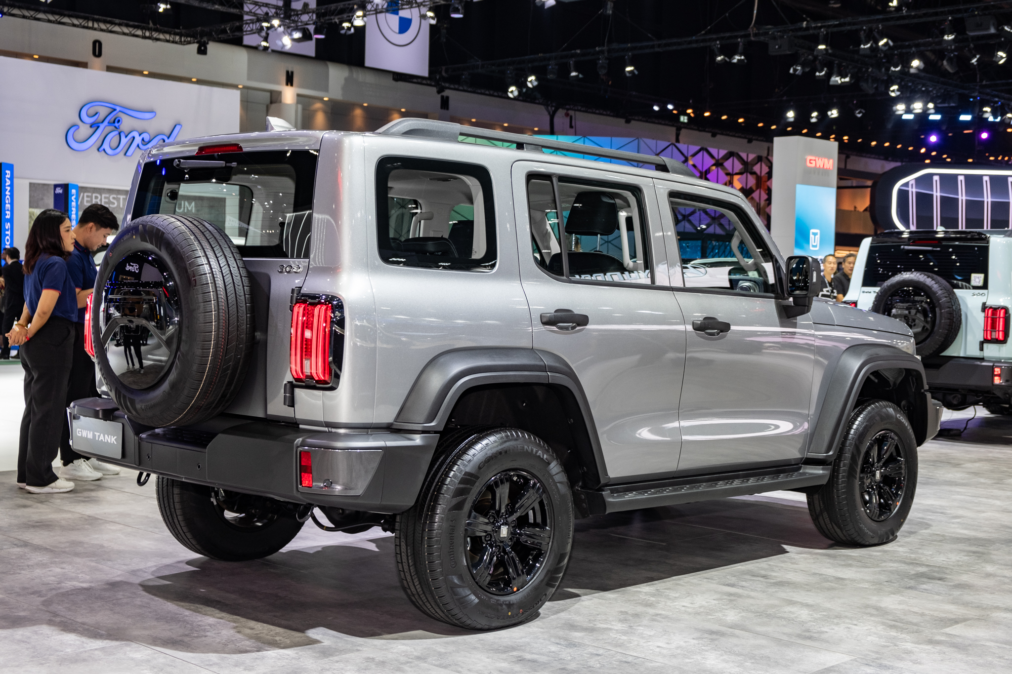 Đây là lý do vì sao GWM Tank 300 có giá dự kiến hơn 1 tỷ tại Việt Nam: Nhiều trang bị off-road như Land Rover, máy hybrid 2.0L, hộp số 9 cấp - Ảnh 5. Đây là lý do vì sao GWM Tank 300 có giá dự kiến hơn 1 tỷ tại Việt Nam: Nhiều trang bị off-road như Land Rover, máy hybrid 2.0L, hộp số 9 cấp - Ảnh 5.