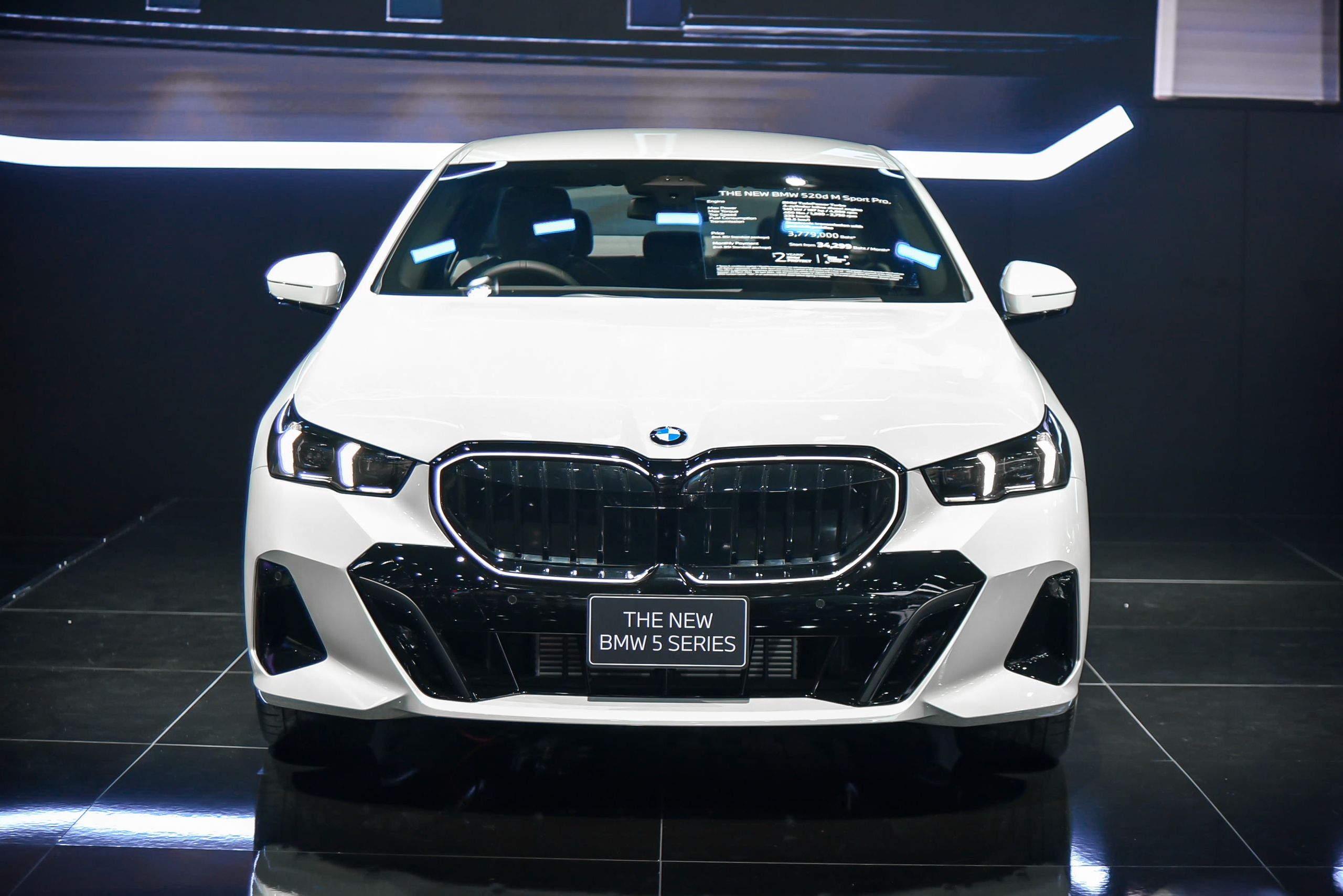 Chi tiết BMW 5-Series thế hệ mới tại BIMS 2024: Giá từ 2,4 tỷ đồng, dự kiến về Việt Nam cuối năm nay - Ảnh 4. Chi tiết BMW 5-Series thế hệ mới tại BIMS 2024: Giá từ 2,4 tỷ đồng, dự kiến về Việt Nam cuối năm nay - Ảnh 4.