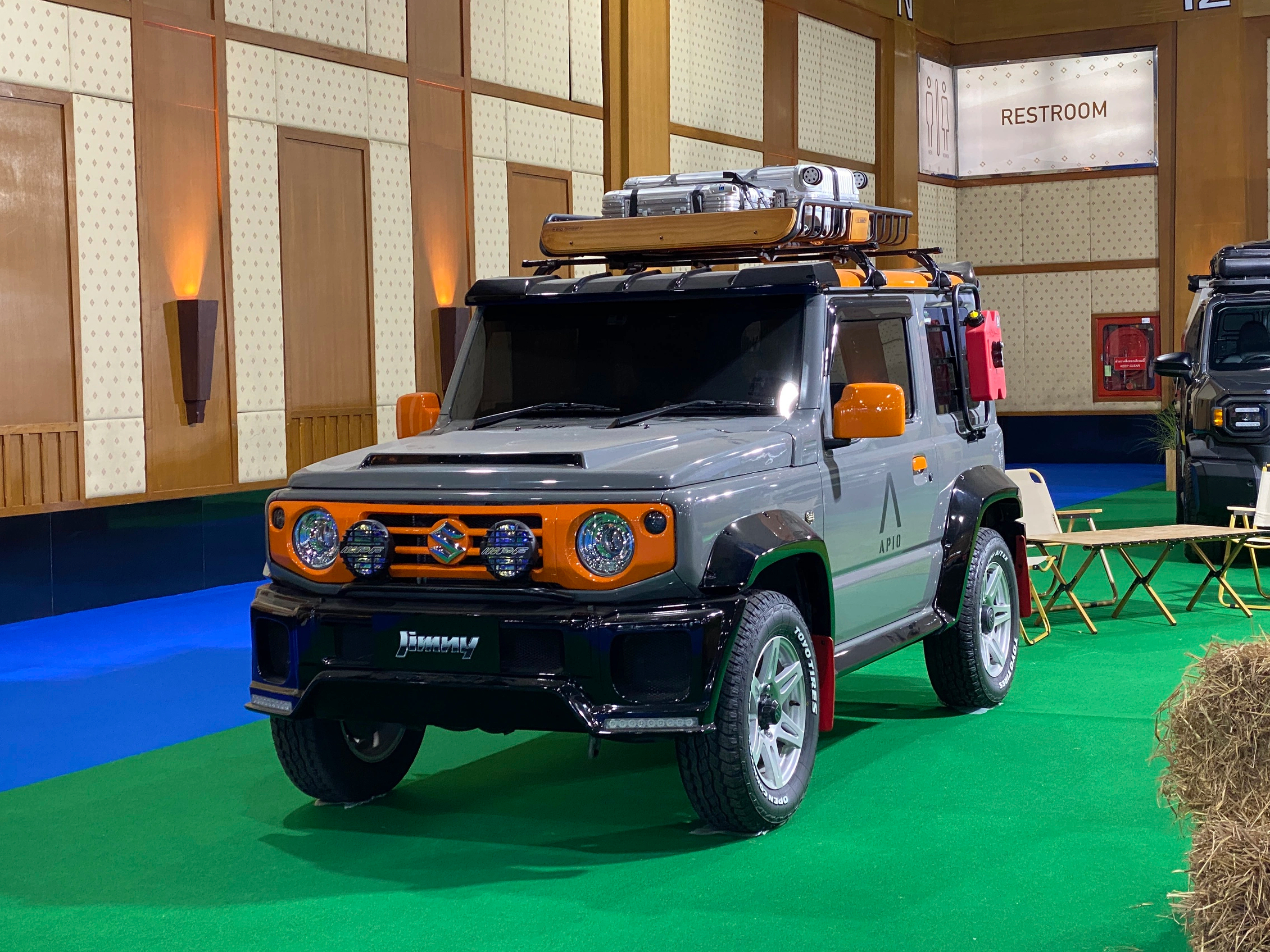 Các bản độ Suzuki Jimny này có thể khiến khách Việt quên ngay phong cách G 63: Nhiều đồ chơi cho dân mê off-road, phượt - Ảnh 7.