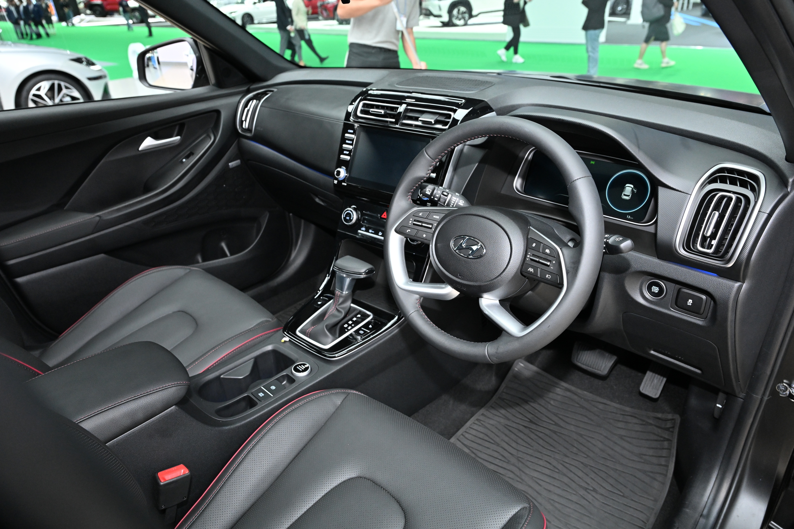 'Trên tay' Hyundai Creta Alpha tại triển lãm BIMS 2024: Giá quy đổi 654 triệu, dễ thành hàng hot nếu về Việt Nam - Ảnh 6. 'Trên tay' Hyundai Creta Alpha tại triển lãm BIMS 2024: Giá quy đổi 654 triệu, dễ thành hàng hot nếu về Việt Nam - Ảnh 6.