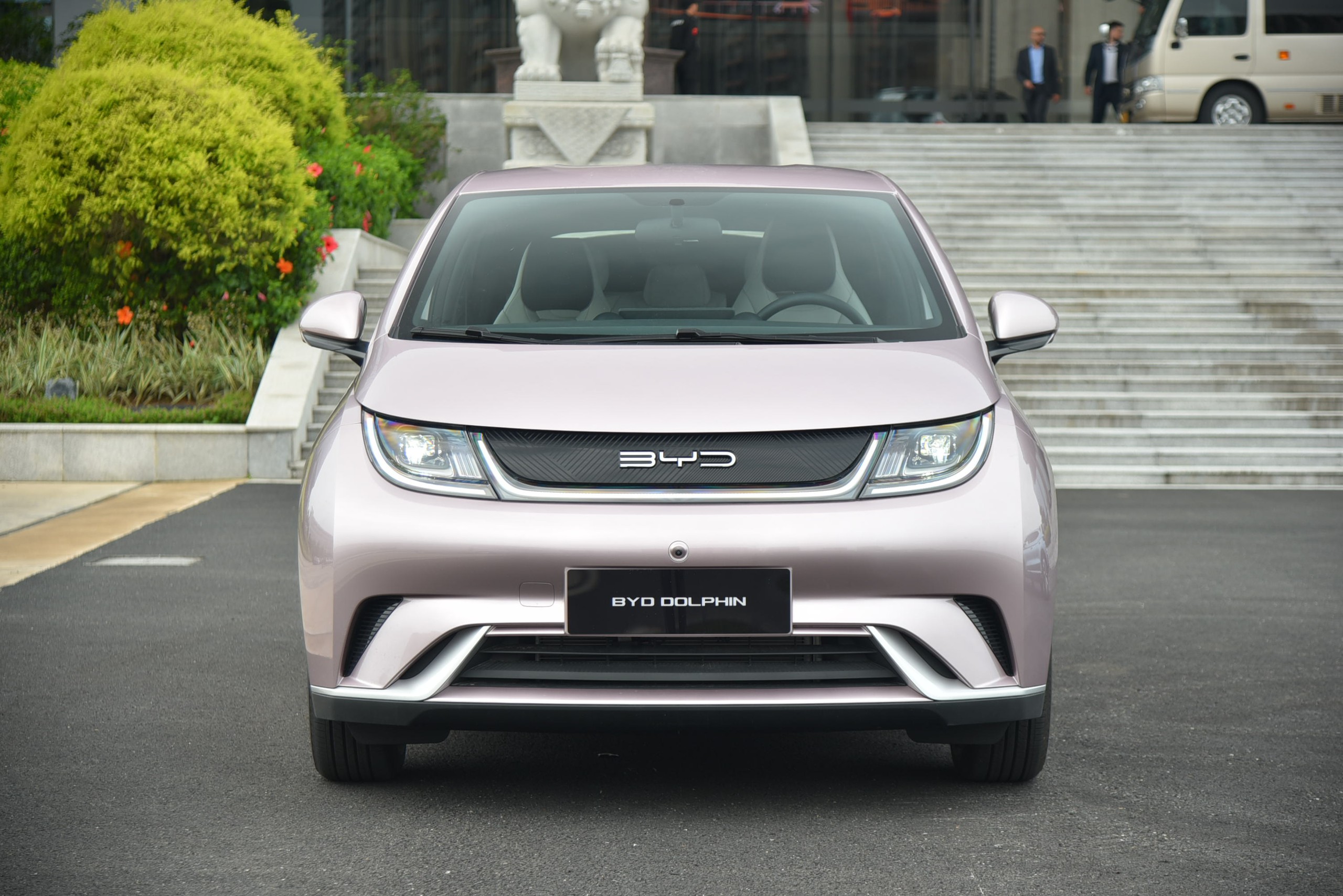 Sang tận nhà máy bên Trung Quốc để soi BYD Dolphin sắp về Việt Nam: Nhiều đồ chơi vượt tầm phân khúc - Ảnh 3.