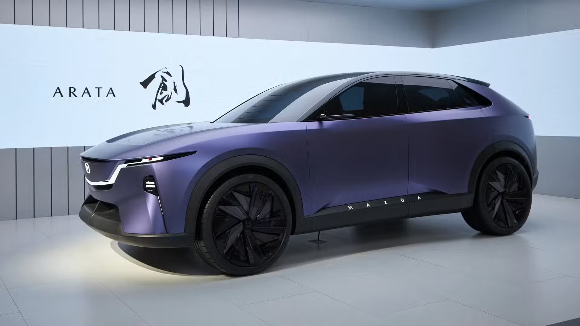 Ra mắt Mazda Arata Concept - SUV thuần điện ngang cỡ Mazda CX-5, chạy hơn 600km/sạc- Ảnh 2. Ra mắt Mazda Arata Concept - SUV thuần điện ngang cỡ Mazda CX-5, chạy hơn 600km/sạc- Ảnh 2.