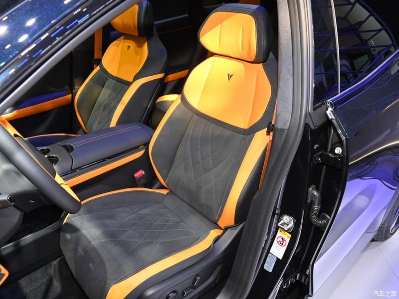 Mazda6 có thể tham khảo ngay phiên bản này: Thiết kế phá cách, nội thất không còn nhàm chán- Ảnh 12. Mazda6 có thể tham khảo ngay phiên bản này: Thiết kế phá cách, nội thất không còn nhàm chán- Ảnh 12.