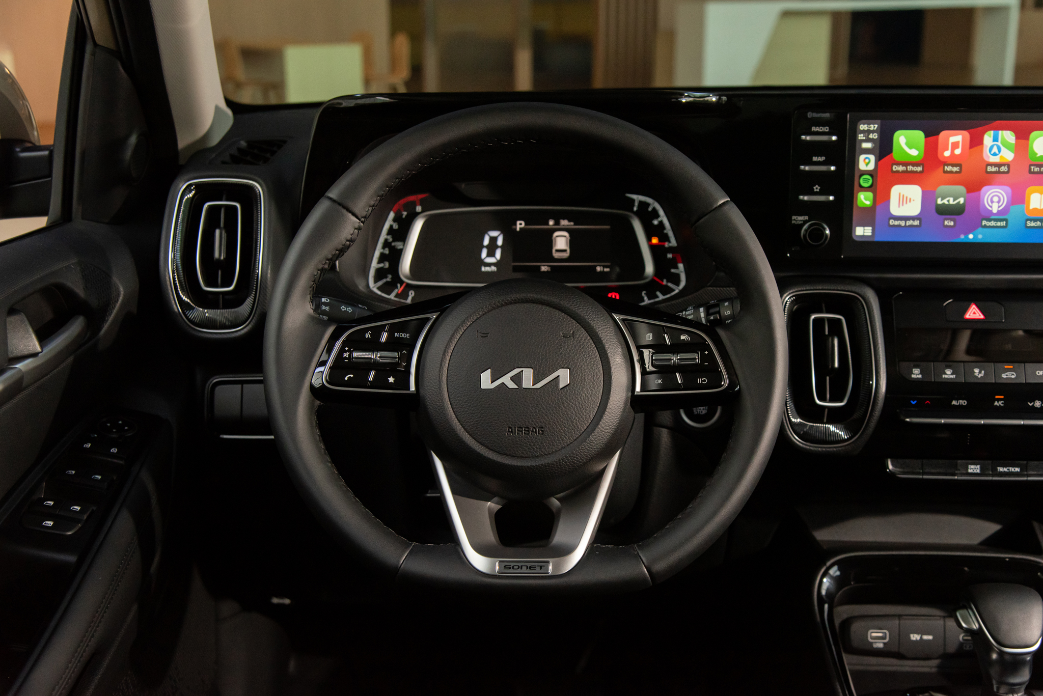 Đánh giá nhanh Kia Sonet 2024: Biến thành Seltos thu nhỏ, thêm đúng option khách Việt đang chờ- Ảnh 11. Đánh giá nhanh Kia Sonet 2024: Biến thành Seltos thu nhỏ, thêm đúng option khách Việt đang chờ- Ảnh 11.