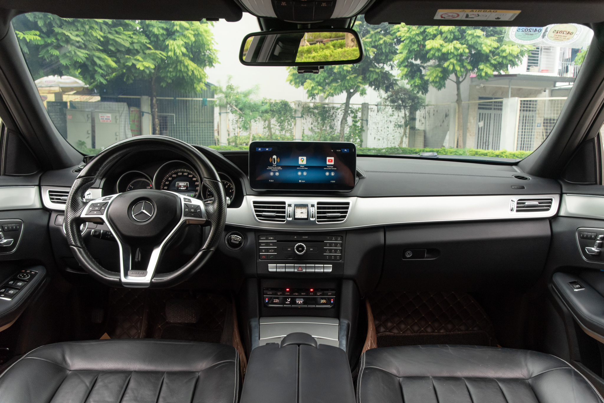 Rao Mercedes-Benz E 200 bản đặc biệt giá 640 triệu, người bán chia sẻ: ‘Bền như Vios, chăm chỉ hết 20 triệu/năm’- Ảnh 9. Rao Mercedes-Benz E 200 bản đặc biệt giá 640 triệu, người bán chia sẻ: ‘Bền như Vios, chăm chỉ hết 20 triệu/năm’- Ảnh 9.