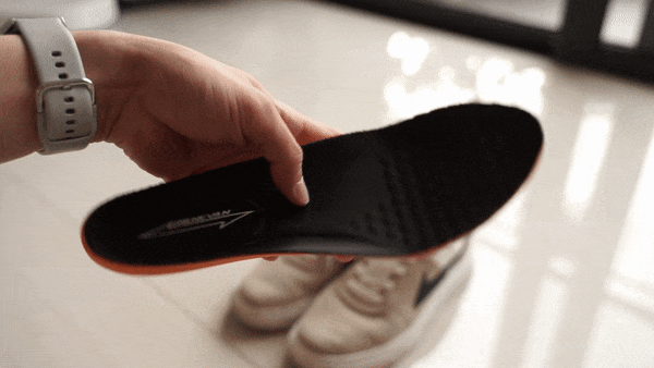 Giày RieNevan Snap Classick thương hiệu Việt: Gia công rất tốt, mới đi thấy hơi dở, điểm cộng lớn ở lót giày siêu êm- Ảnh 9. Giày RieNevan Snap Classick thương hiệu Việt: Gia công rất tốt, mới đi thấy hơi dở, điểm cộng lớn ở lót giày siêu êm- Ảnh 9.