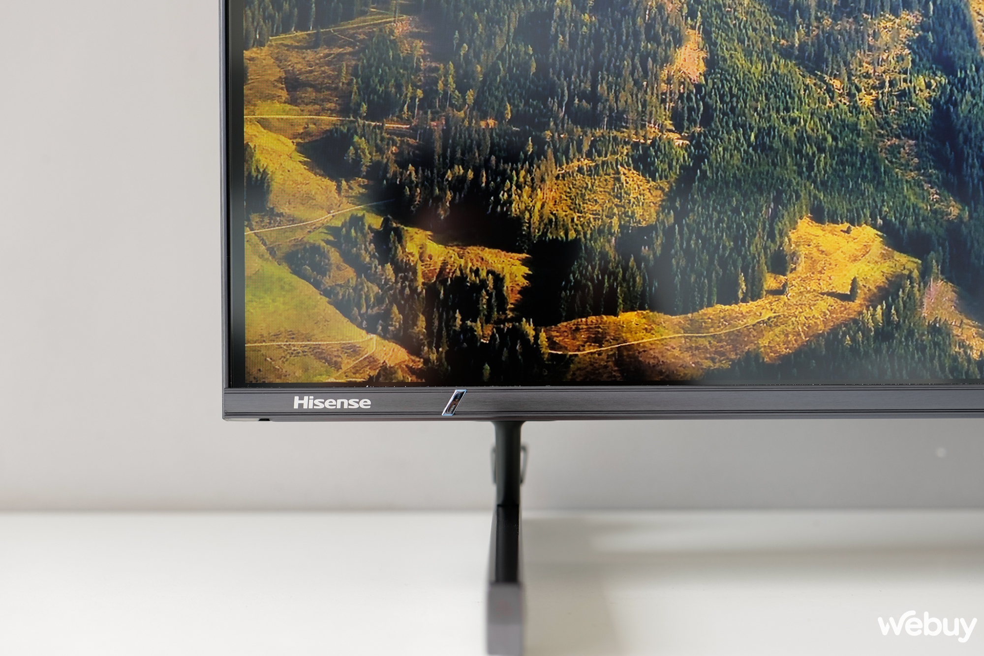 Trải nghiệm nhanh TV Hisense Mini-LED U7K: Khởi đầu hợp lý cho sản phẩm Mini-LED- Ảnh 4. Trải nghiệm nhanh TV Hisense Mini-LED U7K: Khởi đầu hợp lý cho sản phẩm Mini-LED- Ảnh 4.