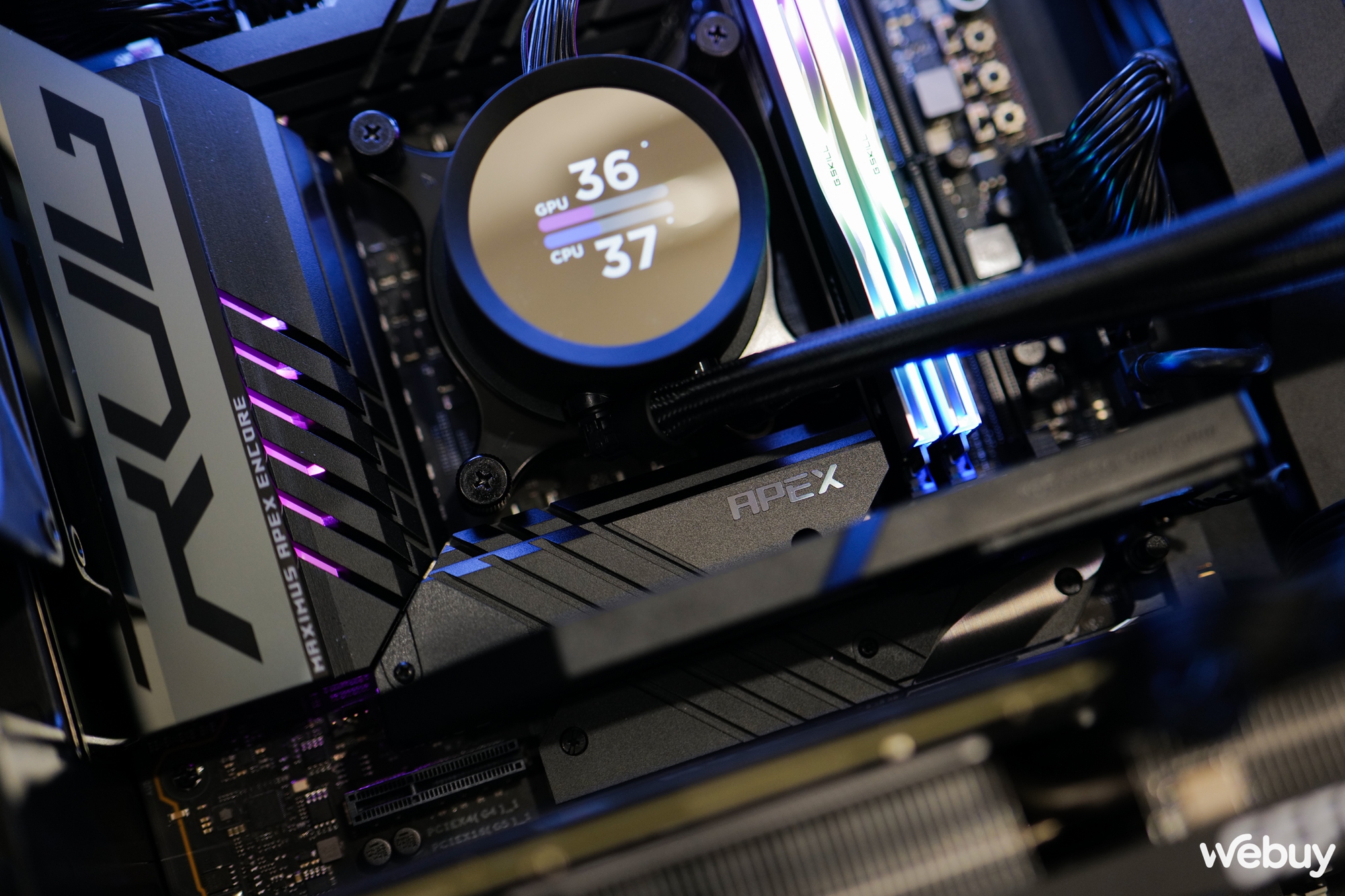 Trải nghiệm nhanh ROG MAXIMUS Z790 APEX ENCORE: Bo mạch chủ hàng đầu cho người dùng thích "em yêu khoa học"- Ảnh 19. Trải nghiệm nhanh ROG MAXIMUS Z790 APEX ENCORE: Bo mạch chủ hàng đầu cho người dùng thích "em yêu khoa học"- Ảnh 19.