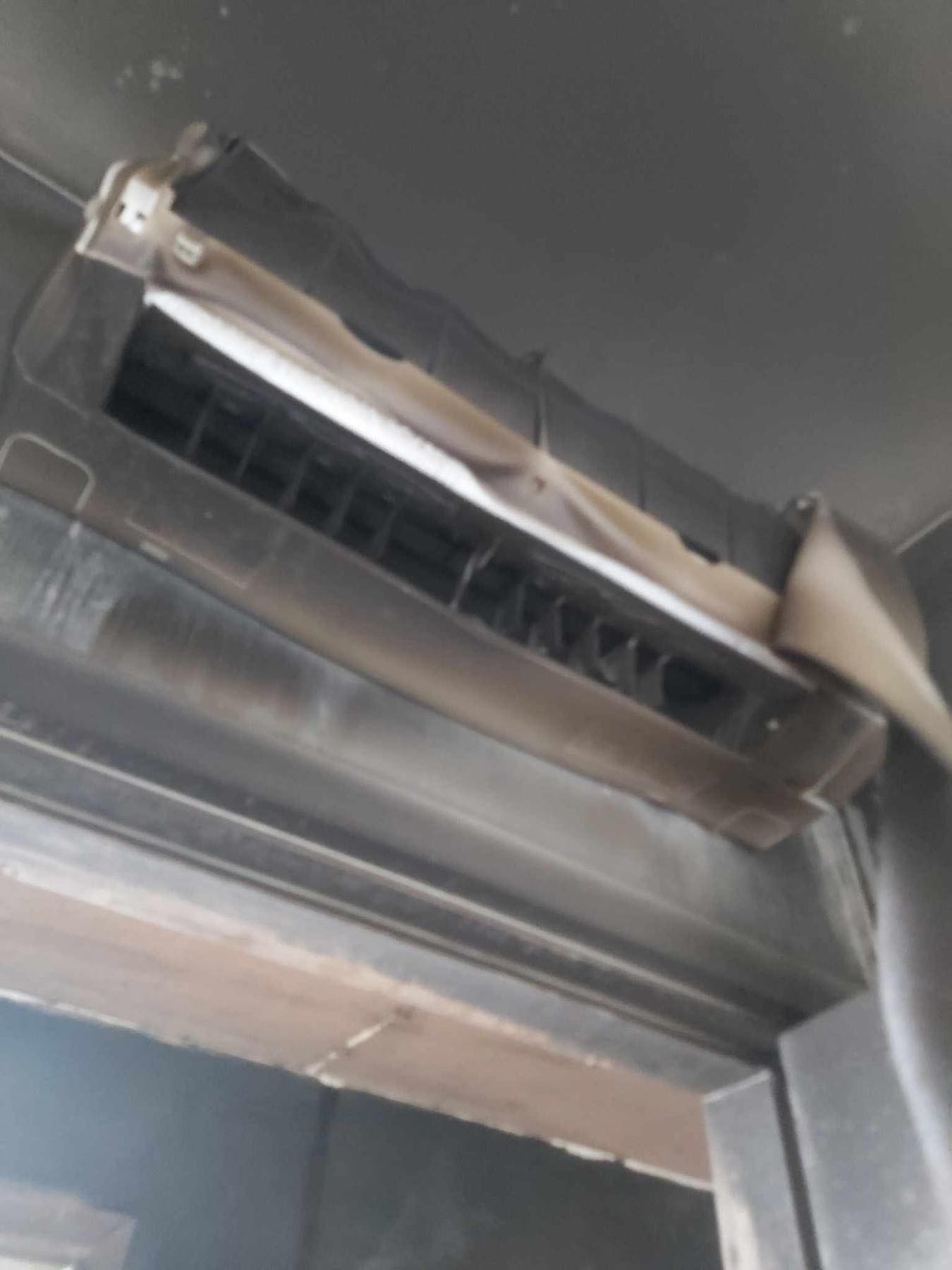 Thói quen sai lầm khi dùng bình nóng lạnh nói mãi nhiều người vẫn không nghe, đến khi chẳng may cháy nổ lại hối không kịp - Ảnh 9. Thói quen sai lầm khi dùng bình nóng lạnh nói mãi nhiều người vẫn không nghe, đến khi chẳng may cháy nổ lại hối không kịp - Ảnh 9.