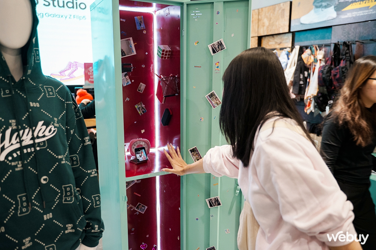 Giới trẻ Hà Nội thích thú nhập hội “Iu Vĩbe”, tự làm ốp lưng len thêu tay và in áo với Galaxy Z Flip5- Ảnh 26. Giới trẻ Hà Nội thích thú nhập hội “Iu Vĩbe”, tự làm ốp lưng len thêu tay và in áo với Galaxy Z Flip5- Ảnh 26.