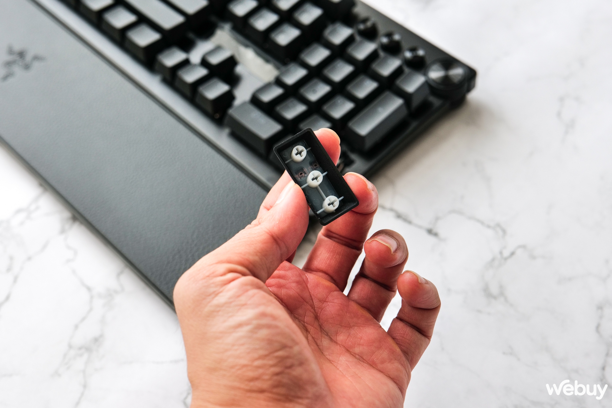 Trên tay bàn phím Razer Huntsman V3 Pro: Hướng tới game thủ 'Pro', switch thay đổi được điểm kích hoạt- Ảnh 20. Trên tay bàn phím Razer Huntsman V3 Pro: Hướng tới game thủ 'Pro', switch thay đổi được điểm kích hoạt- Ảnh 20.